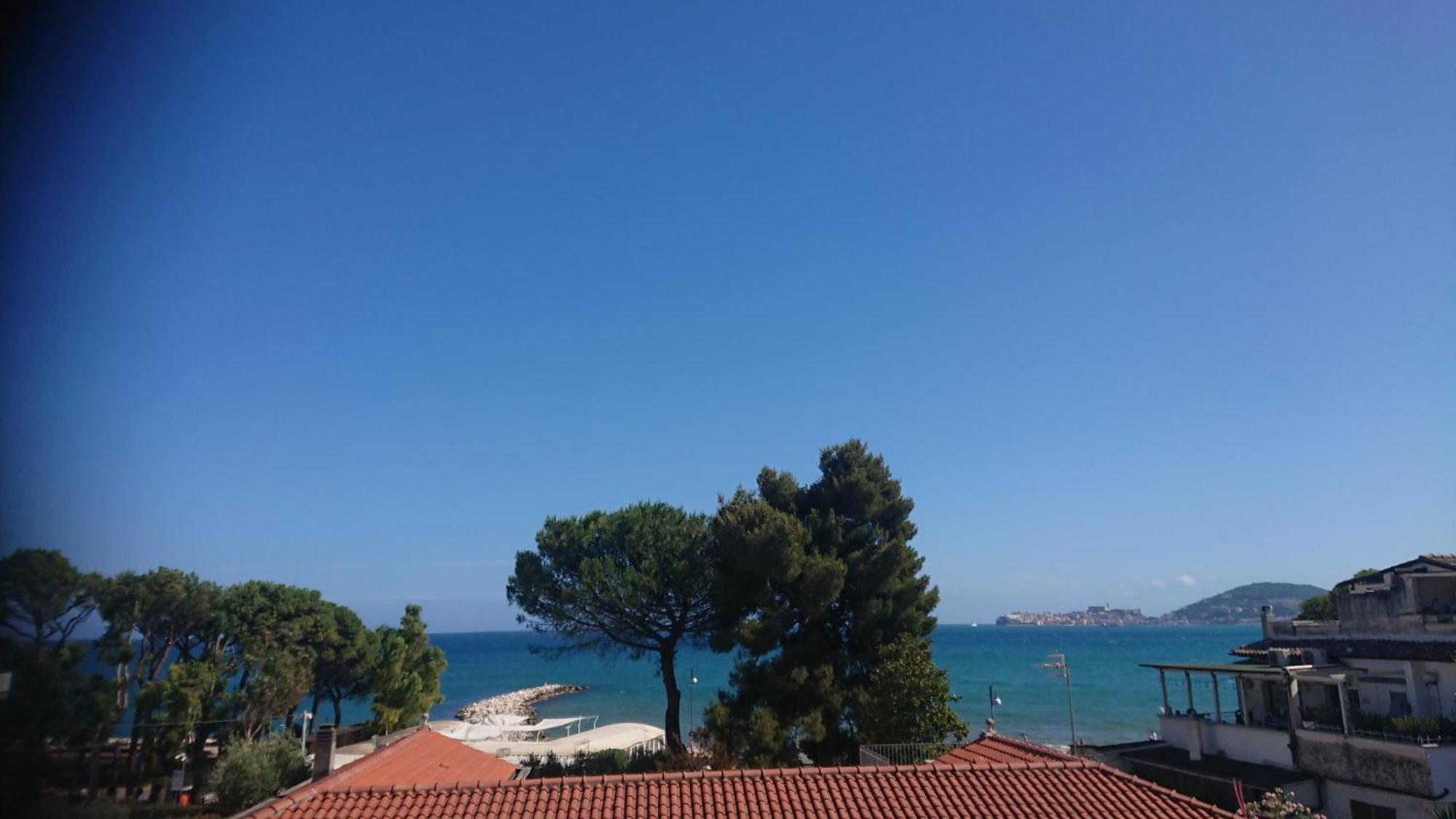 Alloggio Panoramico Sul Mare Di Vindicio Formia Exterior foto